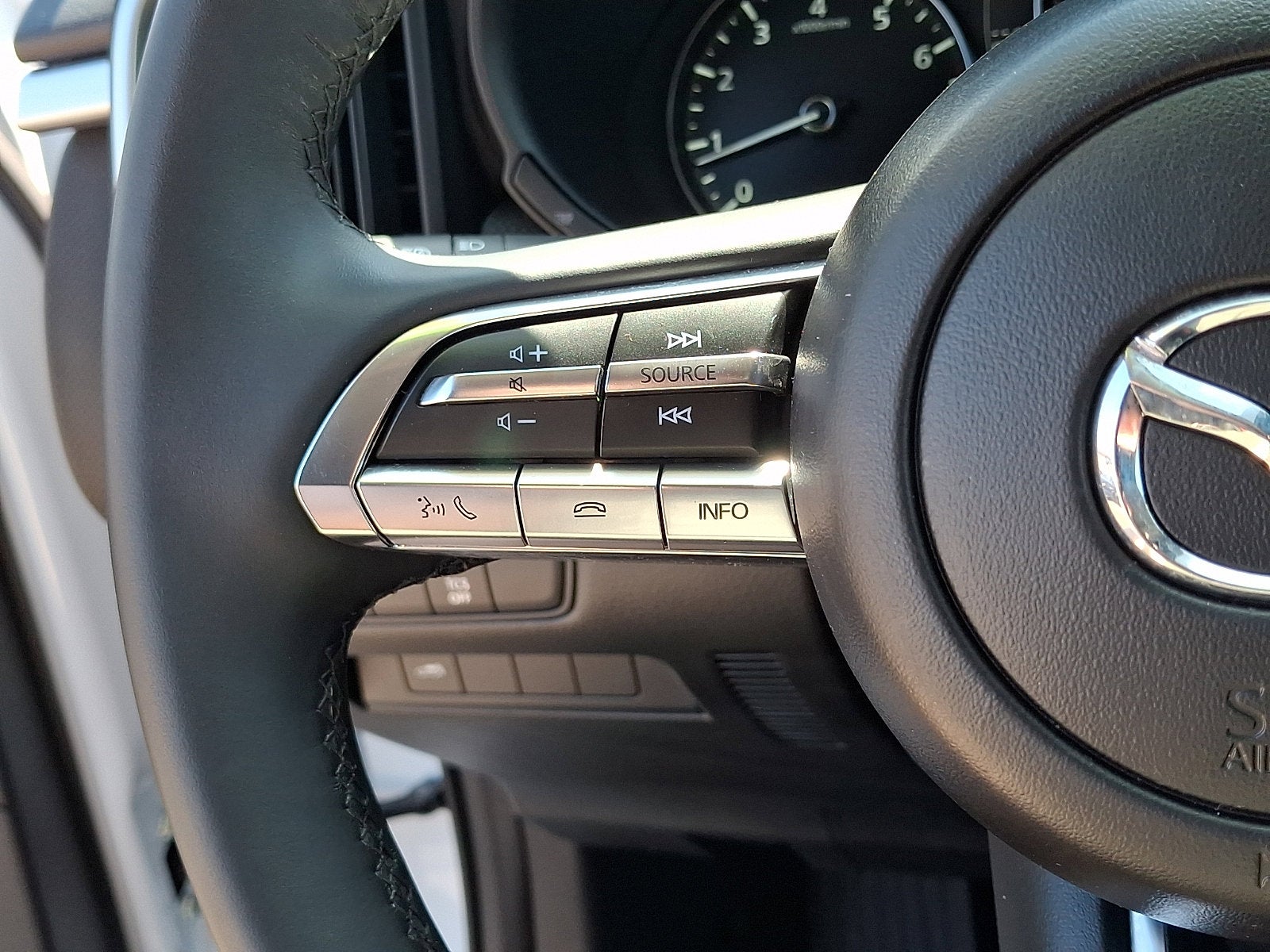 2025 Mazda Mazda CX-50 2.5 S Preferred Package