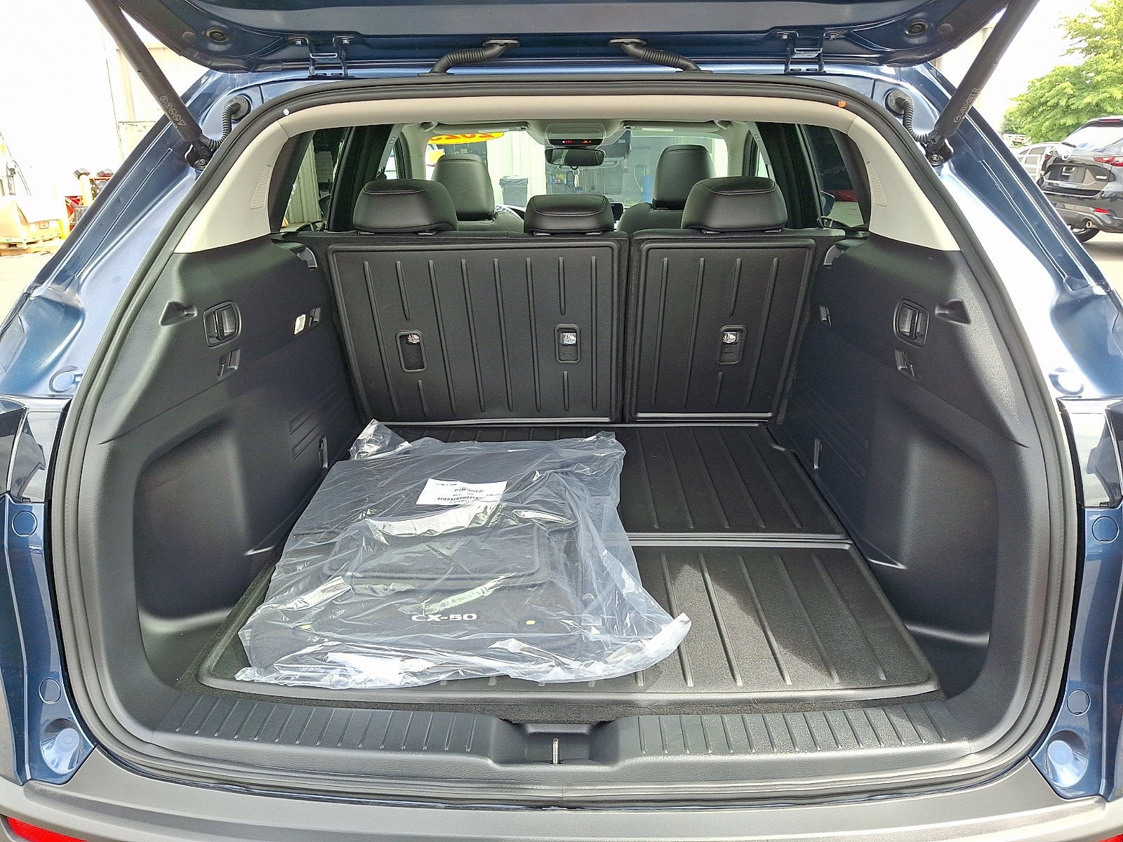 2025 Mazda Mazda CX-50 2.5 S Premium Package